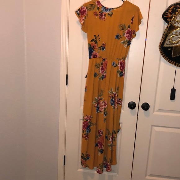 Dress - Picture 2 of 4